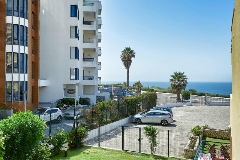 Oceanario 2 Bedroom Apartment - Sea View and Pool - image 13