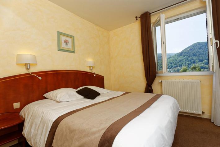 Double Room image 4