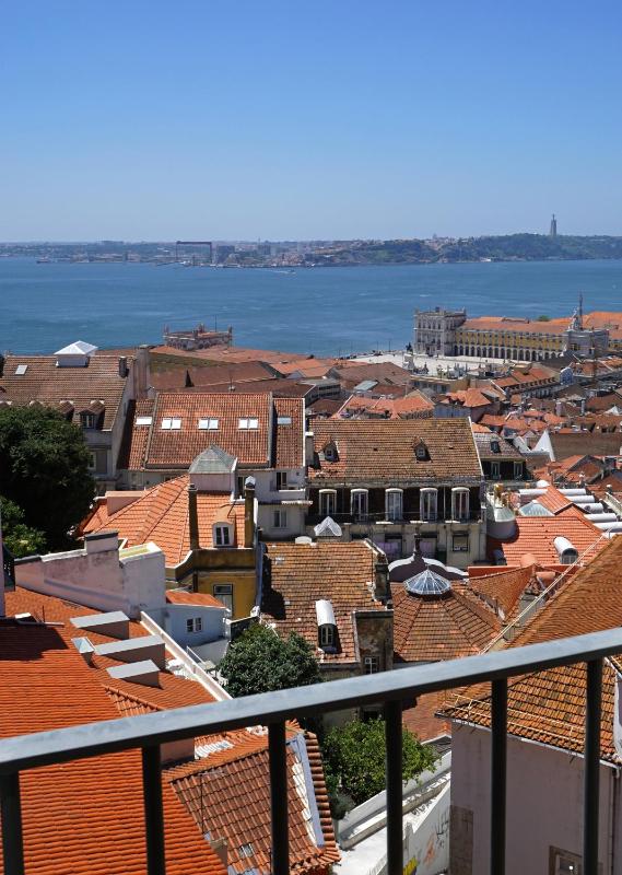 Luxury Duplex Suite with Panoramic River, City and Castle View image 4