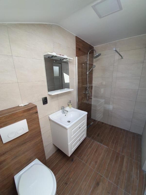 Double or Twin Room image 3