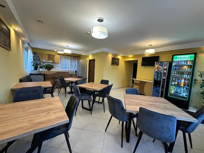 Double or Twin Room image 2