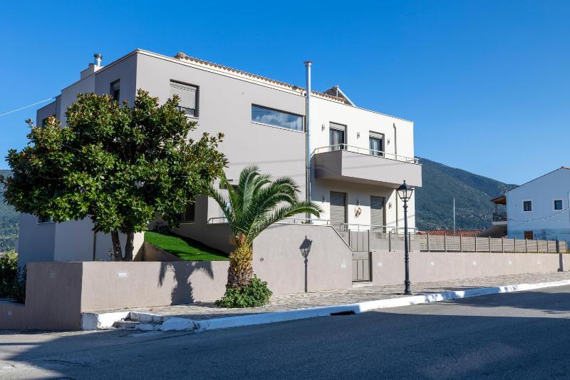 Three-Bedroom Villa with Private Pool image 2