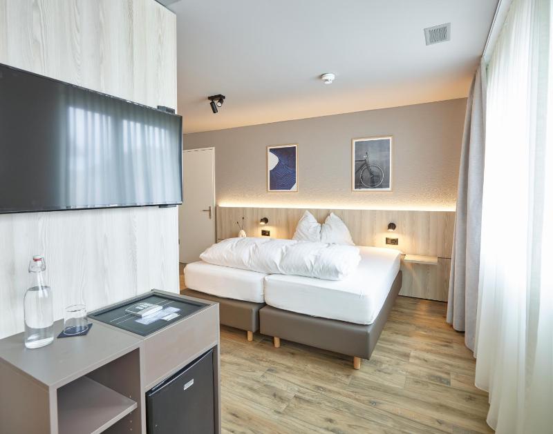 Triple Room image 2