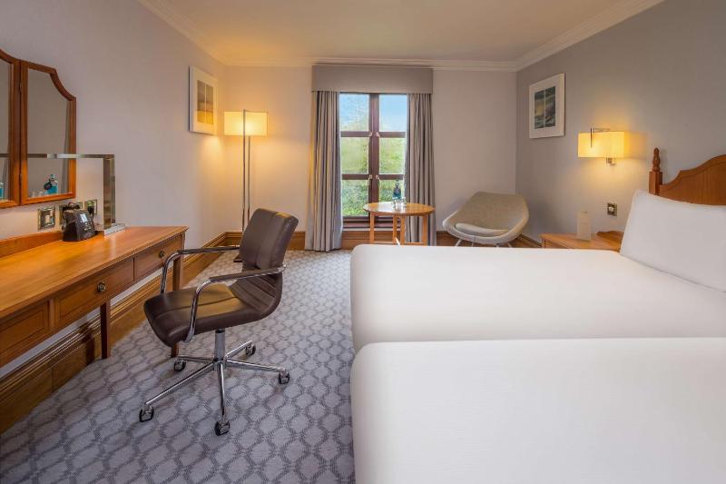 Twin Room image 1