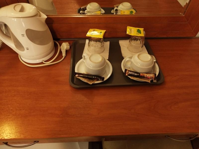 Double Room with Balcony image 4