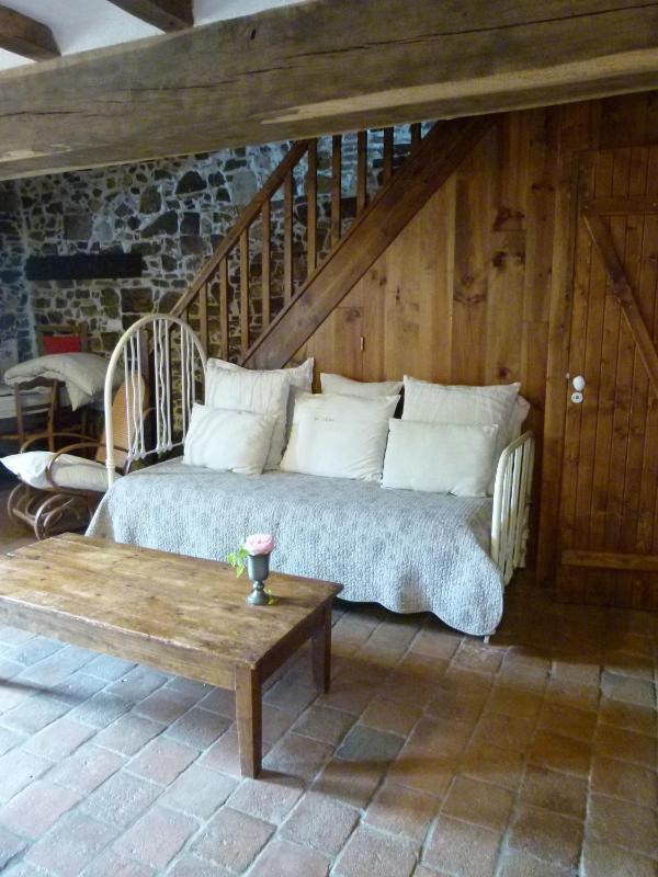 Two-Bedroom House image 4