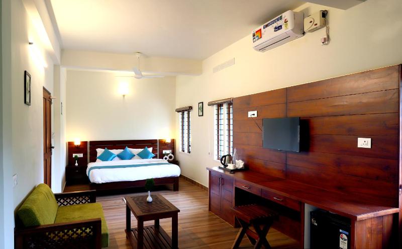 Johns Solitude - image 15