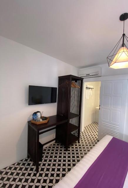 Fides Boutique Hotel - image 12