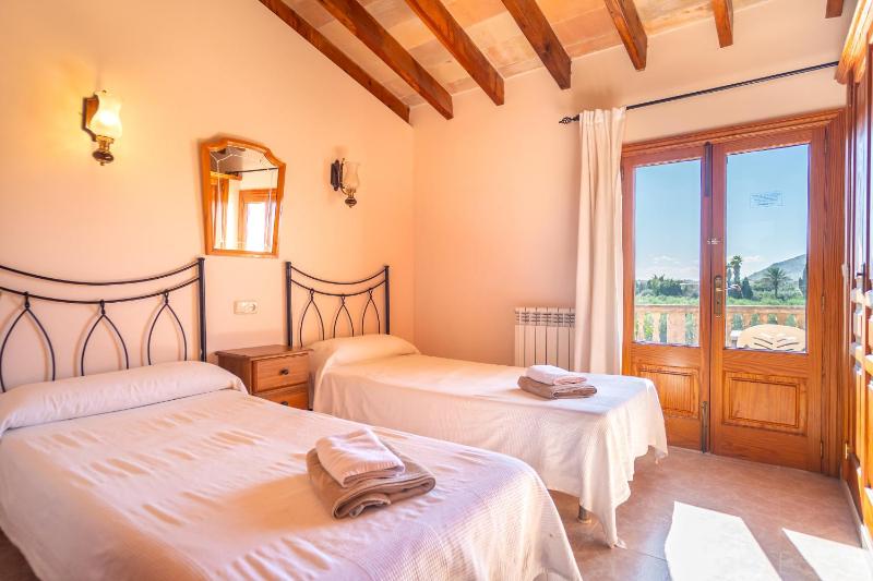 M405 S'hort by Mallorca Villa Selection - image 36