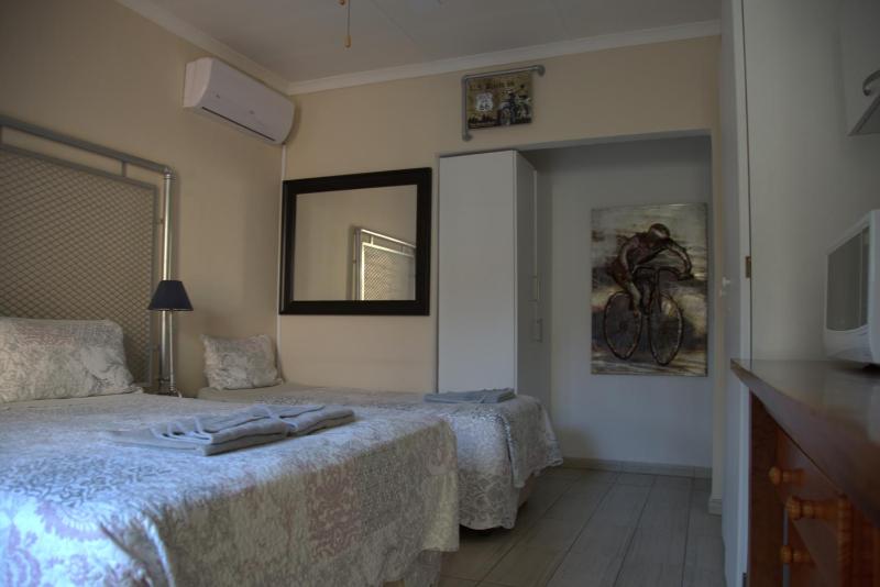 Xaviera Guest House - image 3