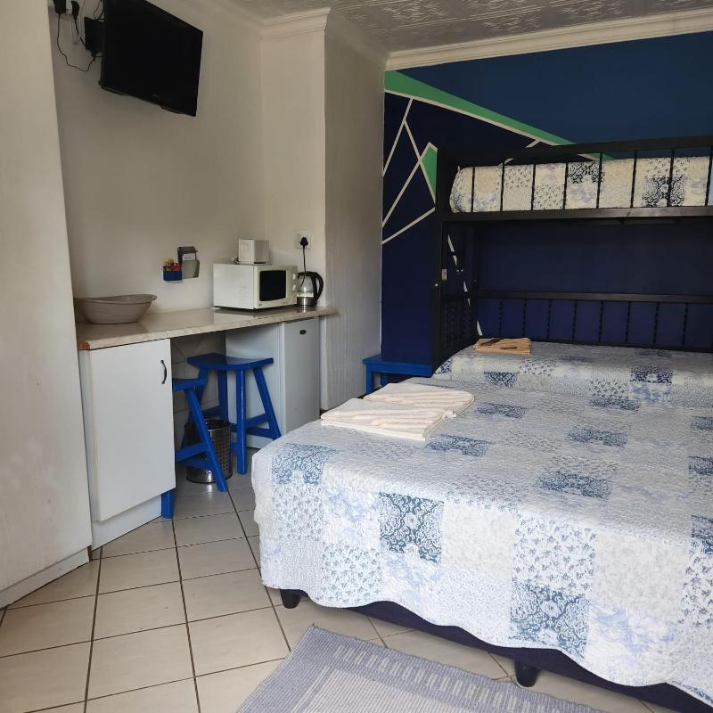 Xaviera Guest House - image 9