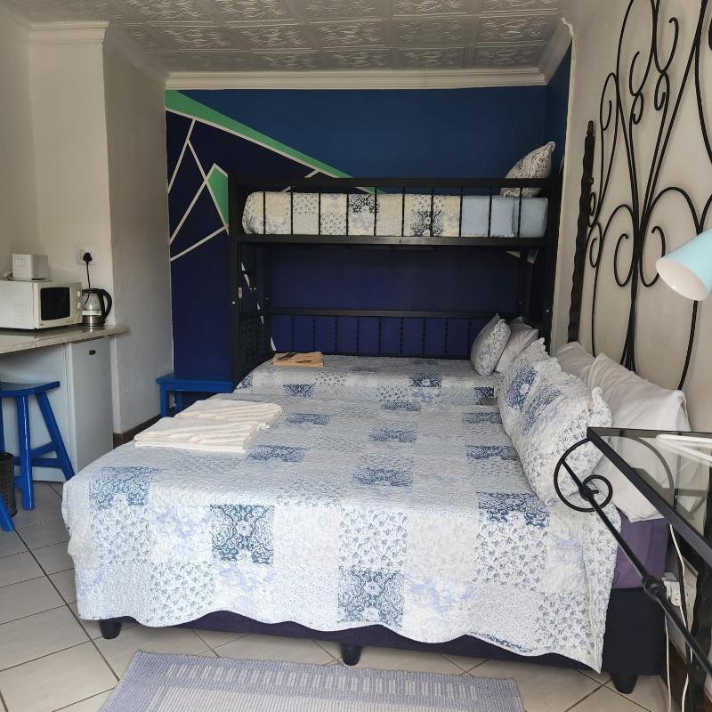 Xaviera Guest House - image 7