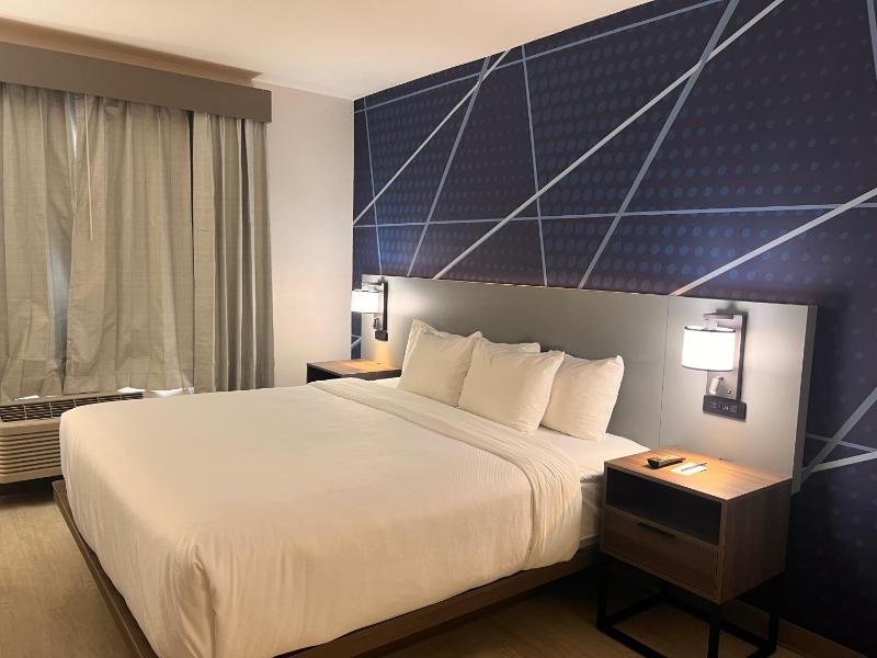 King Suite image 2