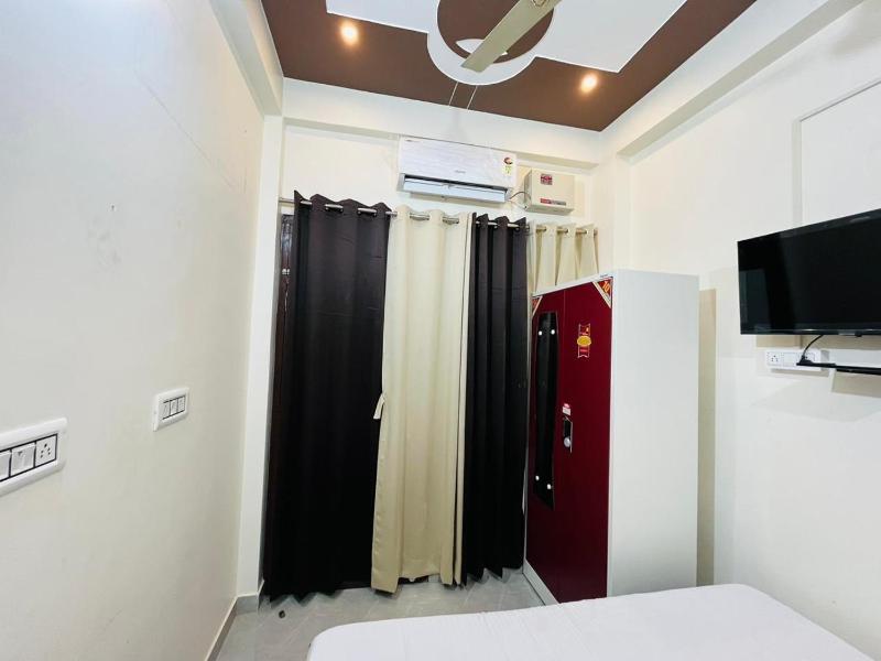 Krishna Kunj Homestay & Resort Ayodhya - image 28