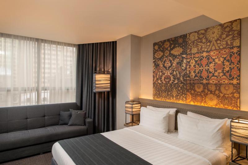 Standard Double or Twin Room image 4