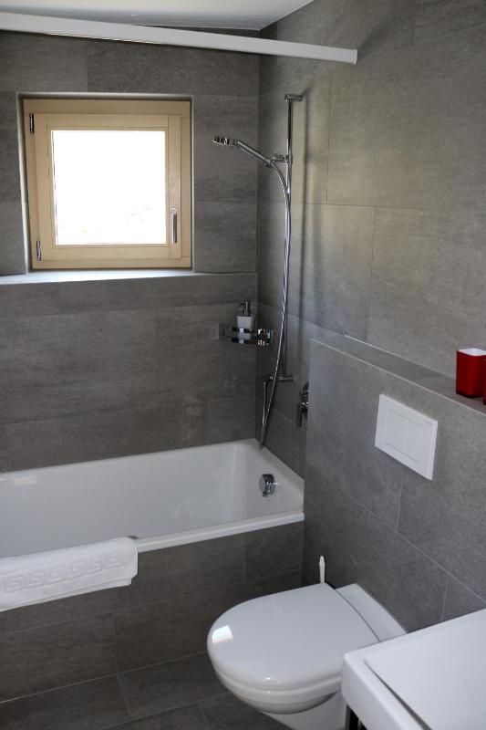 Double Room with Garden View image 4