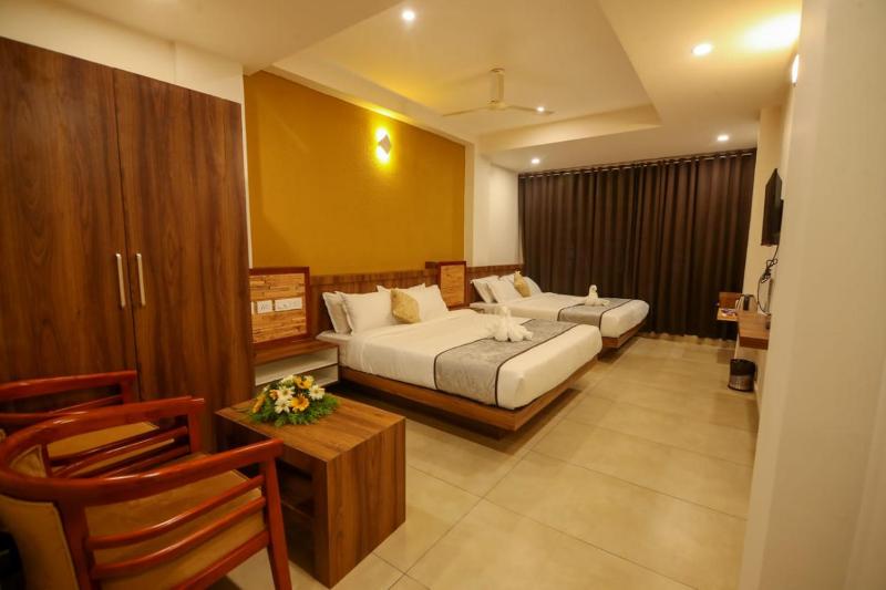 ARIAT AVENUE - image 14