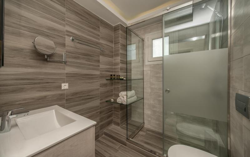Superior Two-Bedroom Apartment image 2