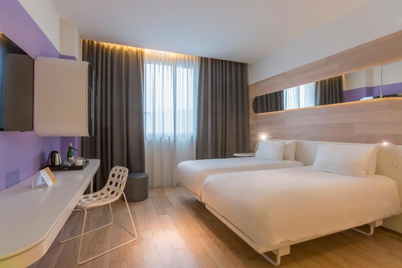 Standard Room image 2
