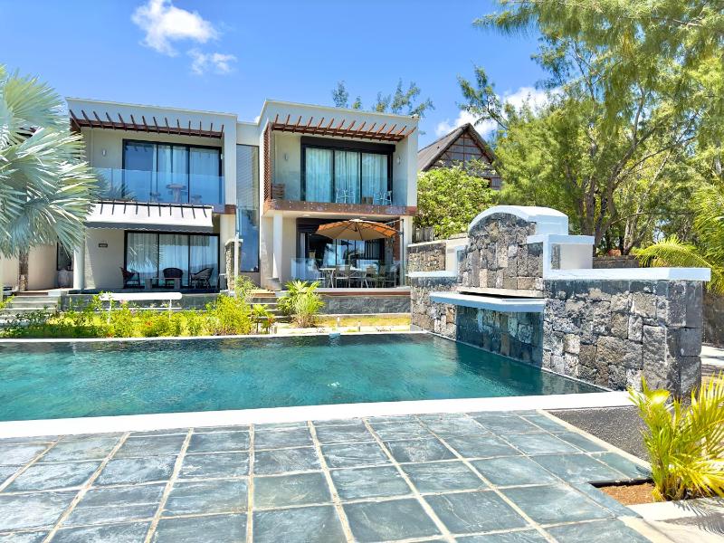 Idyllic Beach Apartment Images