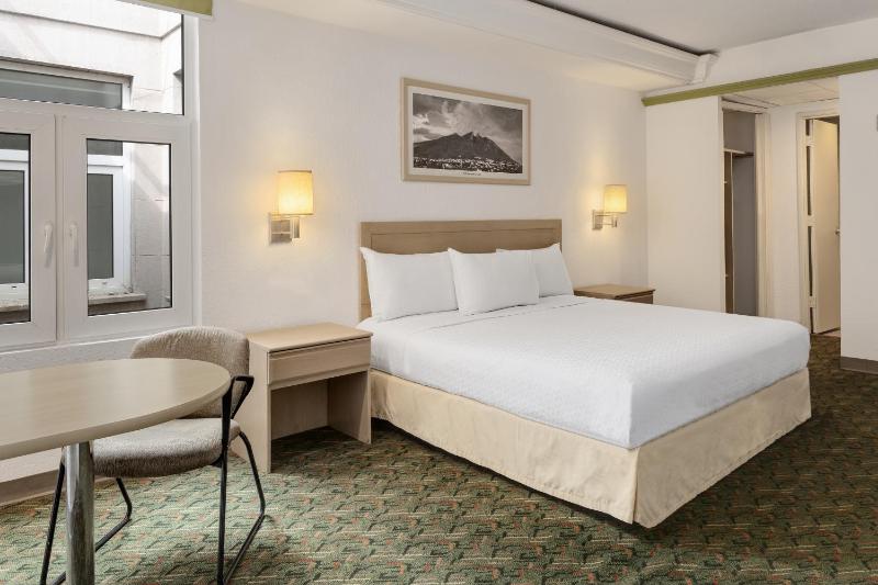 Hotel Monterrey Macroplaza - image 18