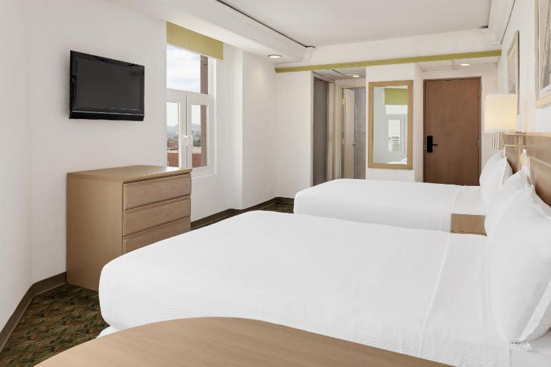 Hotel Monterrey Macroplaza - image 9