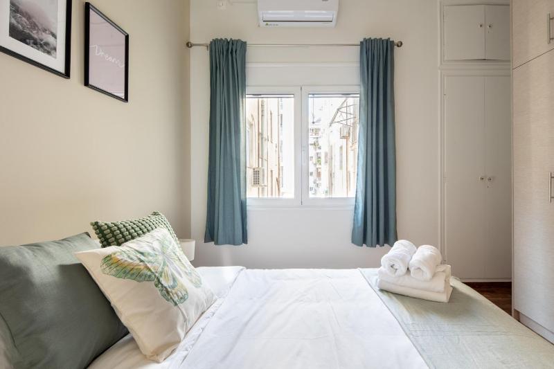 Theia 1-Bedroom Apartment in Athens - image 3