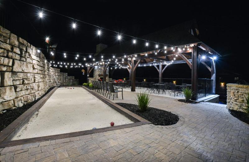 WaterMill Cove Resort LUXURY Lakefront Villa POOL/LAZY RIVER 2Mi to SDC Dock - image 38