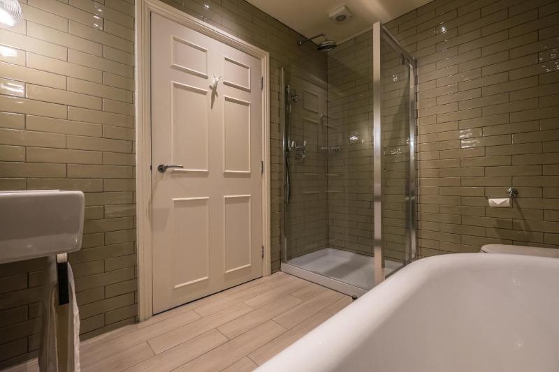Suite image 2