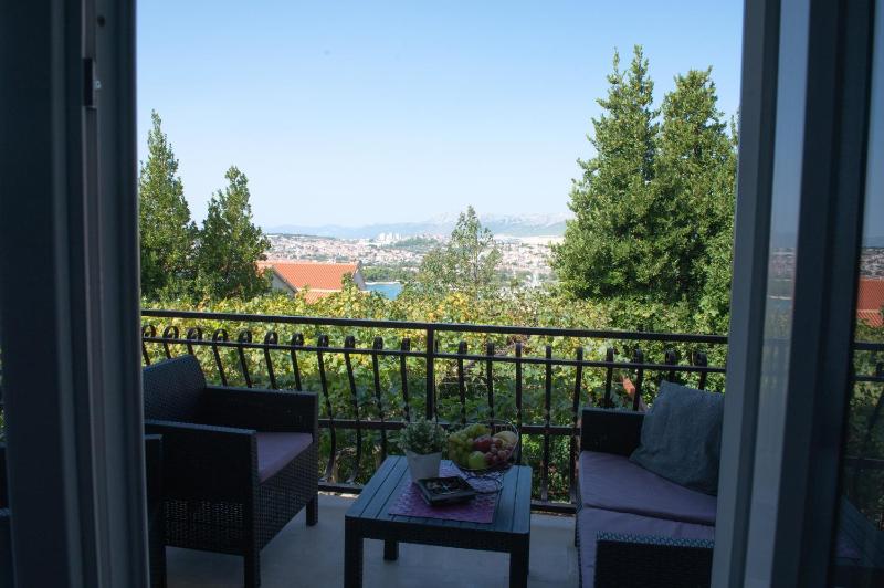 Five-Bedroom Holiday Home image 3
