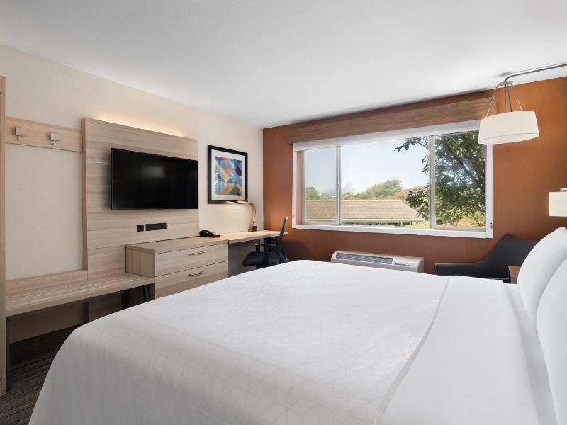 Double Room image 2