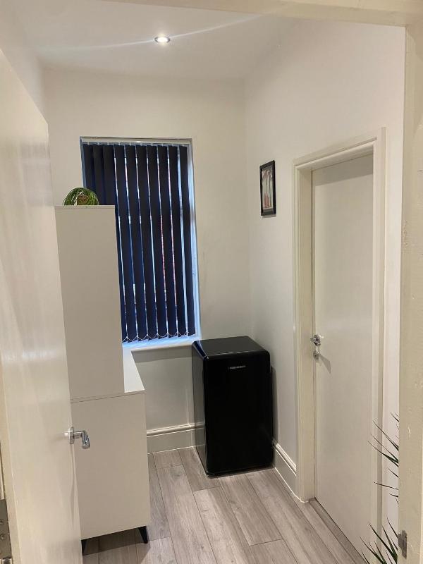 Holiday Plus - Palatine Road - image 10