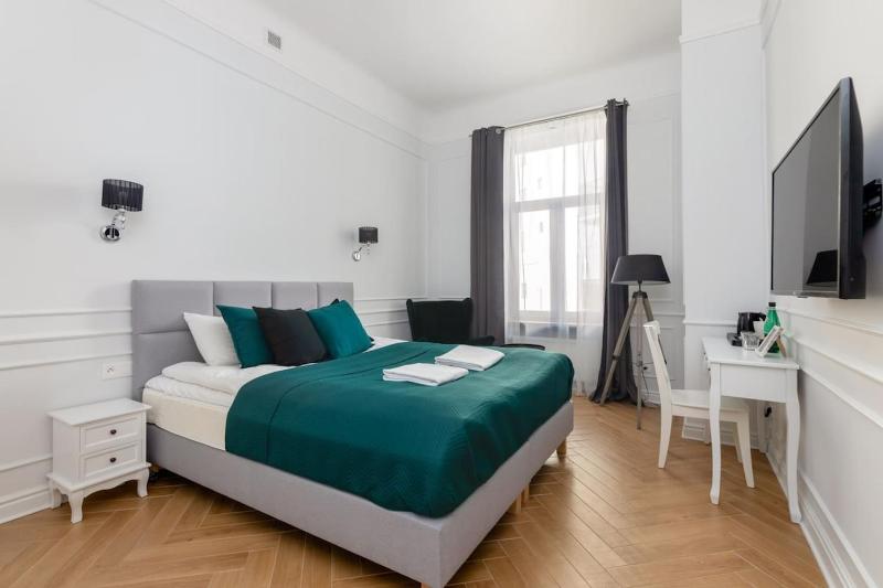 Lwowska 9 - Intimate & Comfortable Studio by Noclegi Renters - image 1