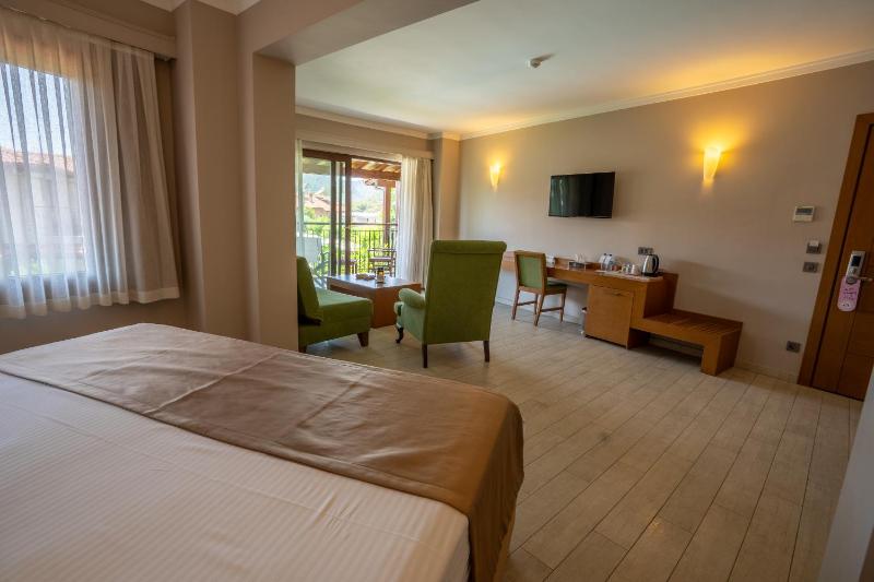 Junior Suite image 2