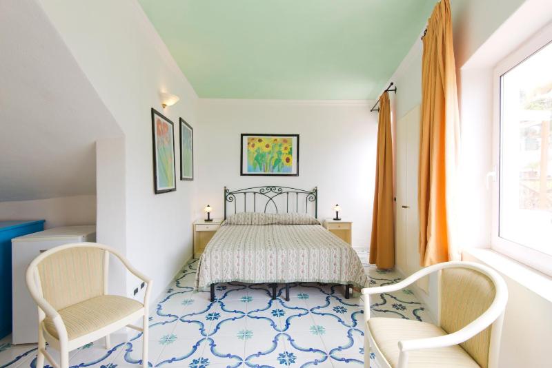 Family Room with Sea View image 2