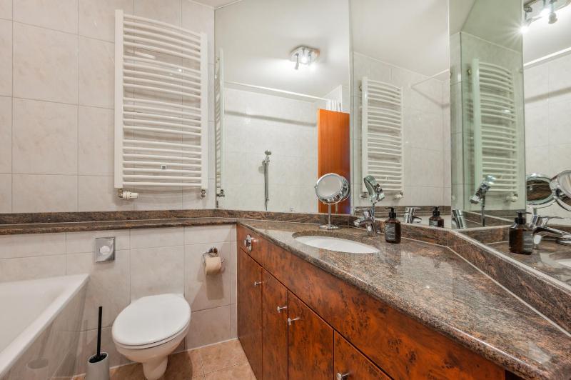 One-Bedroom Apartment with Sea View and Balcony - First Floor image 3