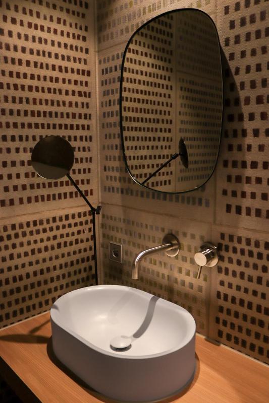 Suite with Hot Tub image 2