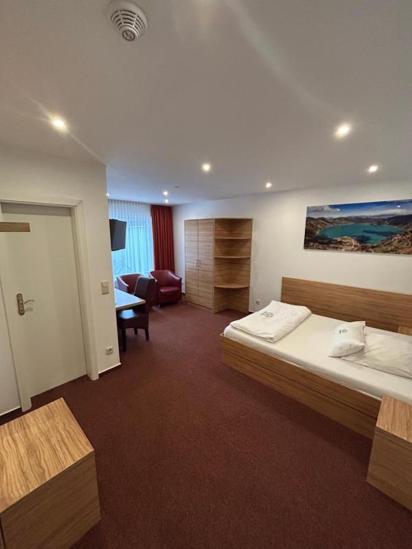 Superior Single Room image 3