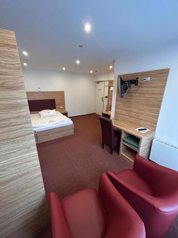 Superior Single Room image 2