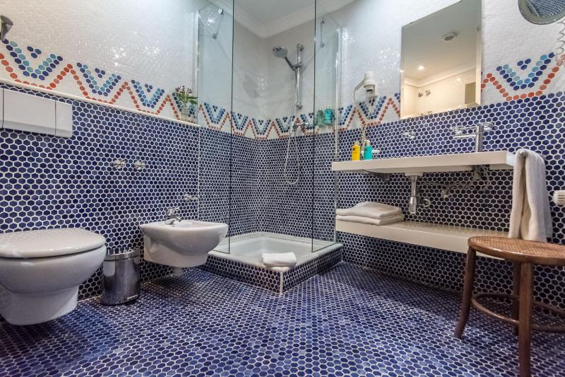 Double or Twin Room image 2