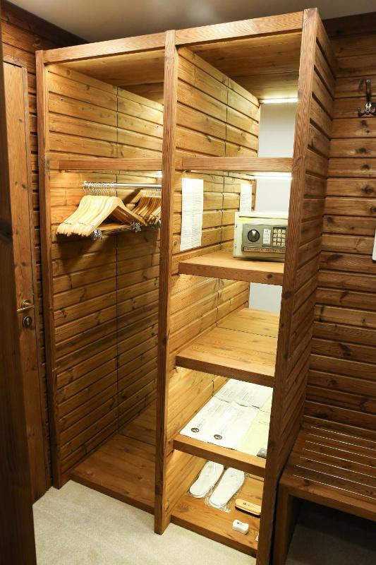 Presidential One-Bedroom Apartment (2 Adults + 2 Children) image 2