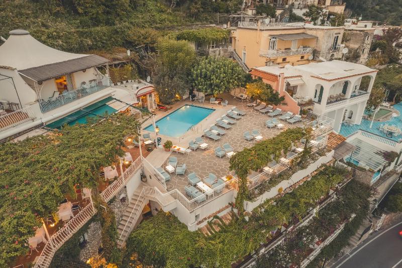 Hotel Poseidon - image 19