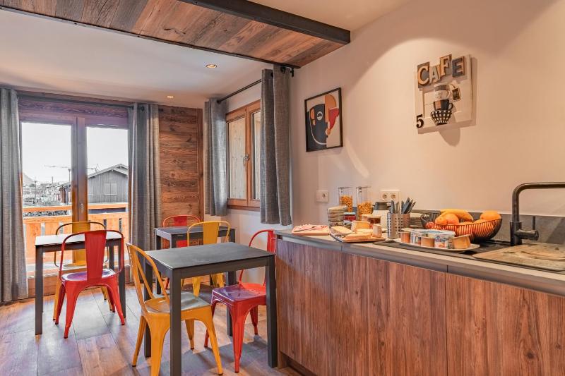 CHALET CHARMING BED and BREAKFAST - image 14