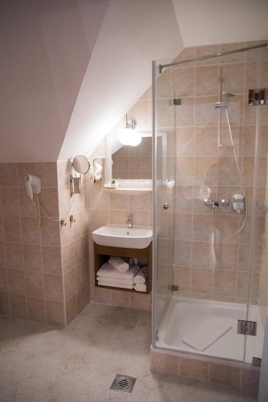 Superior Triple Room image 2
