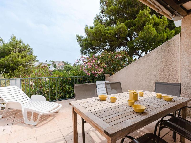 Villa T3 Mezzanine avec Piscine Terrasse et Parking Privé 5 min de la Plage - Narbonne - FR-1-409-37 - image 1