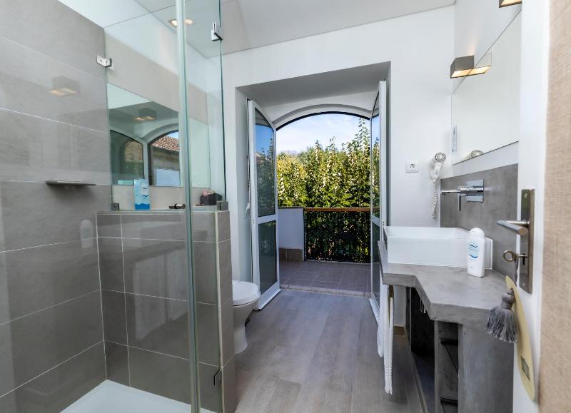 Suite with Balcony image 2
