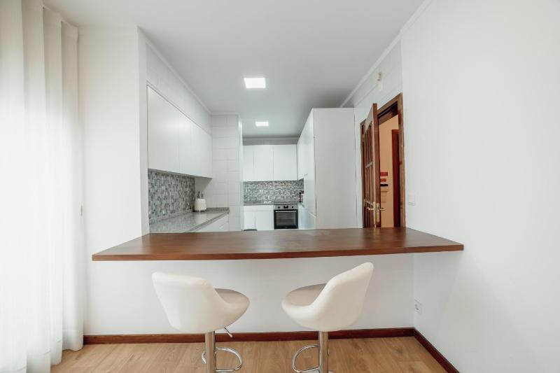 City Center Grand Apartment With Seaview Terrace by Vacationy - image 44