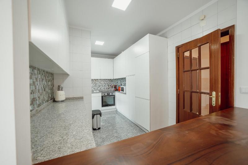 City Center Grand Apartment With Seaview Terrace by Vacationy - image 43