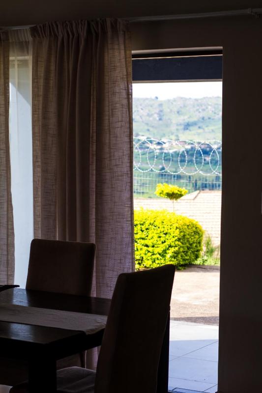 Waterford Executive Apartments - image 7