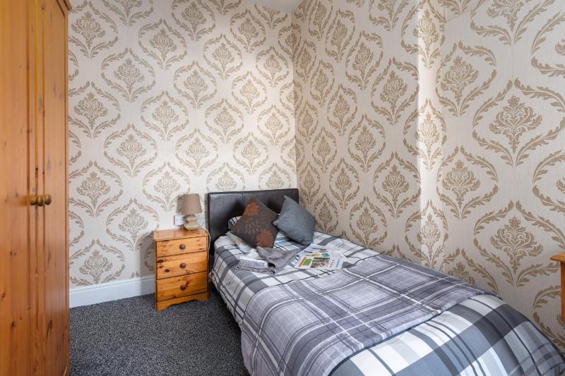 Single Room image 1